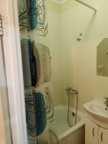 Продаж квартири в гуртожитку на Зарічанській!