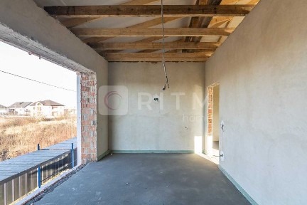 Продається комфортний і затишний будинок площею 188 м. кв. в Вовчинцях