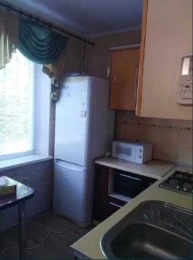 Продам гостинку на Холодной Горе