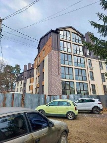 Продаж 4-кімнатної двохрівневої квартири з терасою в ЖК Red Wood