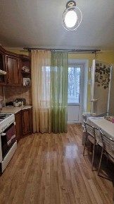 3 кімнатна з ремонтом вулиця Чорновола