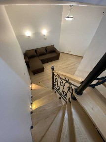 Оренда 3-кім квартири площа Липнева