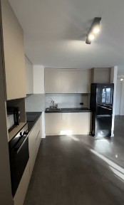 Оренда квартири в центрі в новобудові (світло завжди)