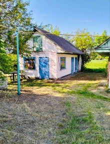 Продається будинок зі зручностями в Золотоніському районі