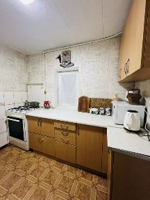 Сдается 2-х комнатная квартира, центр, жэковский дом