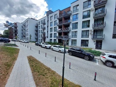 Продаю комерційне приміщення в смт. Брюховичі