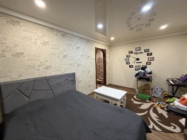 Продам 2-ком. кв. Правый берег, р-н Черемушки