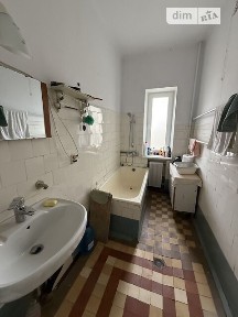 Здам в оренду кімнату на вул. Князів Коріатовичів 148 довгостроково • ID 33561051