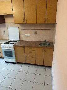 Київ, Здолбунівська 5, Дарницький 1 поверх оренда!