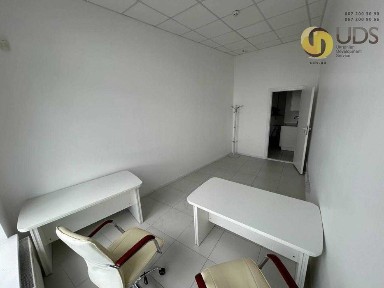 Здам на Кловському узвозі, 7 Carnegie Tower офіс на 8 м², від власника