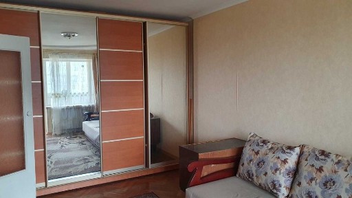 Сдам 1-к. кв. улучшенной планир. возле м. 23 Августа