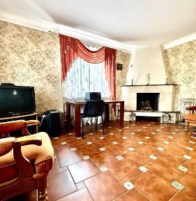 Продам Будинок ! Міцнішого не буває!