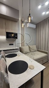 Продаж 1 кімн квартири 44м2/Варшавський2/ Олександра Олеся /ремонт