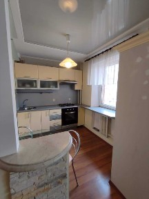 100 метрівка Центр самий