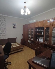 Продам частину будинку на Дубовецькій !