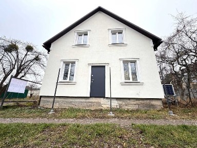 Продаж двоповерхового будинку а П'ятничанах