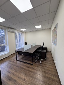 Продаж офісного приміщення 82 кв. м,р-н Шевченківський р-н