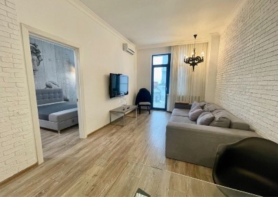 Аренда 10 фонтана ЖК <a href='/newbuilding/1195/view/zk-santorini'>Санторини</a> балкон