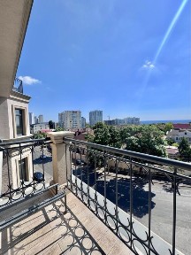 Без комиссии, трехкомнатная квартира 92м2 в КД Консул, рассрочка