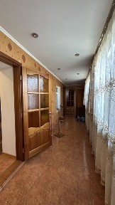 Продам просторную 4-х комнатную квартиру на Колонтаевской