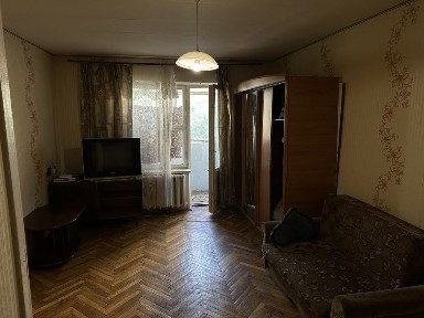 1 кімнатна біля інституту Ромоданова