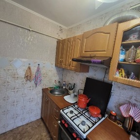 Продається 4х кімнатна квартира в центрі міста