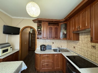 Оренда 2х кімнатної, вул. Радунська 18а, Троєщина, ТЦ <a href='/newbuilding/4941/view/zk-raion'>Район</a>