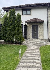 Продається новий будинок із брендовим меблями в м. Київ (Осокорки)