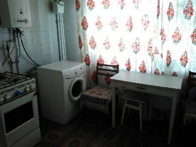 Продаж 1-кімнатної квартири 32 м², Героїв Праці вул., 33В