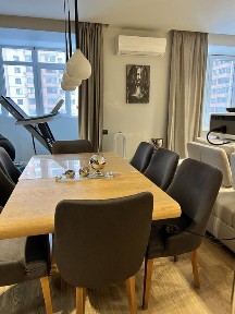 Продаж квартири 110кв м з коморою на поверсі