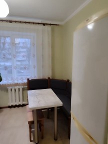 Здам 2-х кімнатну квартиру по Безручка