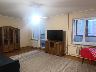 оренда прсторої 2-х кімнатної квартири на Позняках