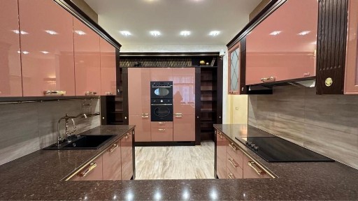 Новопечерськи Липки, вул. Андрія Верхонляда 7 ( Драгомирова)