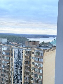 Продаж видової 1к квартири в Ж К Рівер Сітті.