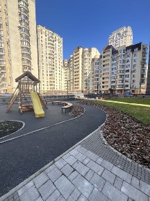 Центр, 3-кімн. квартира в ЖК Камертон. Річкова. Дмитрівська.