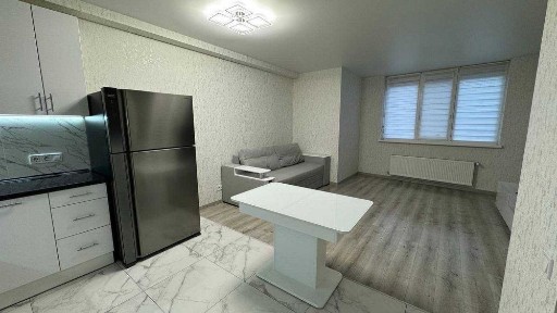 Продаж просторої квартири з ремонтом та меблями в ЖК Синергія 3+.