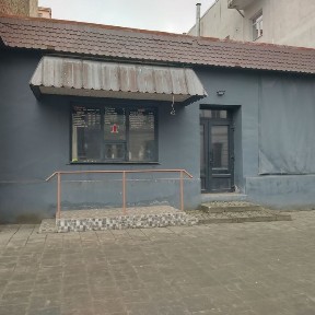 Оренда фасадного комерційного приміщення по вул. Зелена 20