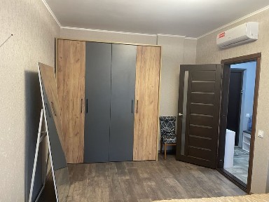 Сдам квартиру 42 кв метрів, з ремонтом і мебллями