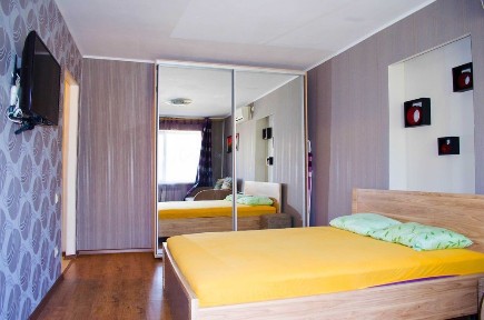 Світла та затишна квартира біля морю та парку