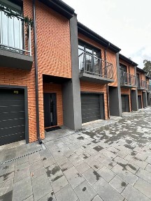 Таунхаус у Центрі Ірпеня +газ та центральними комунікаціями