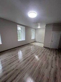 2 комн -48 метров. Центр. Балкон. Ремонт. ул. Болгарская -Мясоедовская