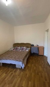 Продам однокомнатную квартиру в жилом состоянии вблизи Центра