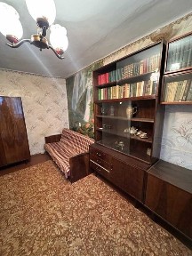 Продам 1 к. квартиру на Черемушках. Средний этаж. Рядом парк Горького