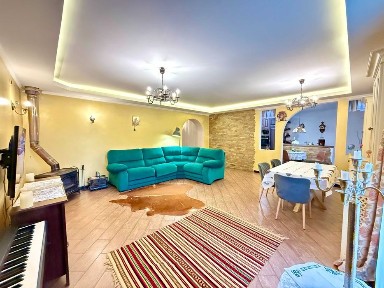 Продам будинок таунхаус 310 м2 с. Красилівка вулиця Європейська 13/1