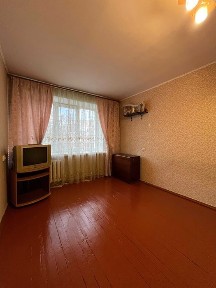 Продається 2-на кв-ра 43,2 м², косметичний ремонт, пр. Л.Лук'яненка. LD