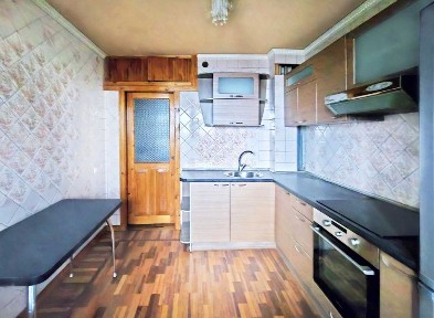 3 кім 73 м2 в ЦЕГЛІ будинок 1993 року СПЕЦПРОЕКТ район ТОПОЛЬ (719010)