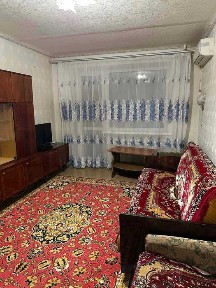 Продам 2 кімнатну квартиру в самому центрі