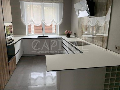 Оренда будинку, Буча