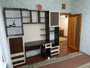 Частина будинку м. Буча вул. Максима Ридзанича, окремий вхід та двір