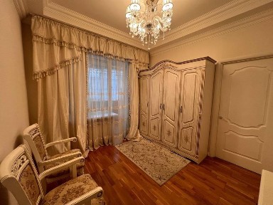 Оренда 1-к квартири з кабінетом. Центр. Метро. Палац Україна